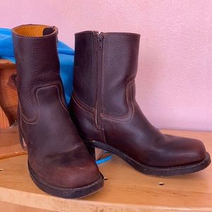 Frye Booties Campus Zip Brown Leather